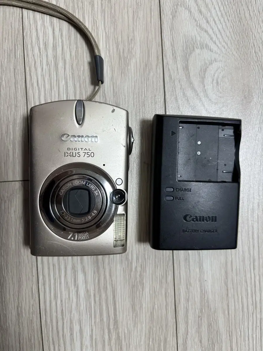 클래식 Canon Digital IXUS 750 카메라